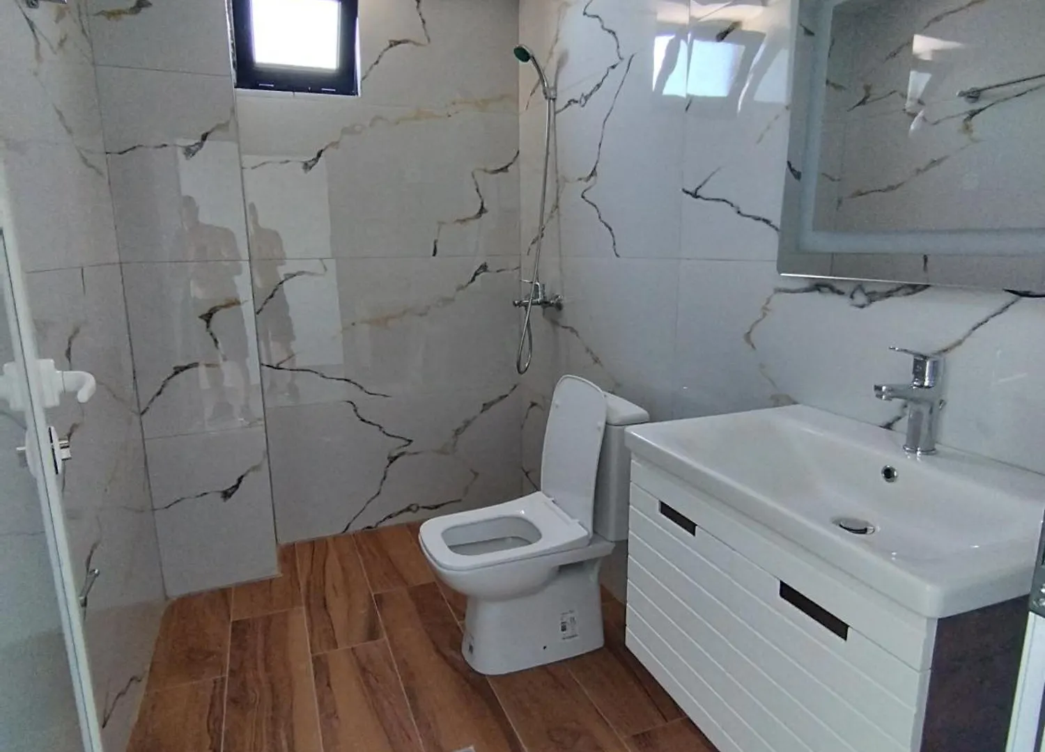 Horizon Hill Apartments Sarande