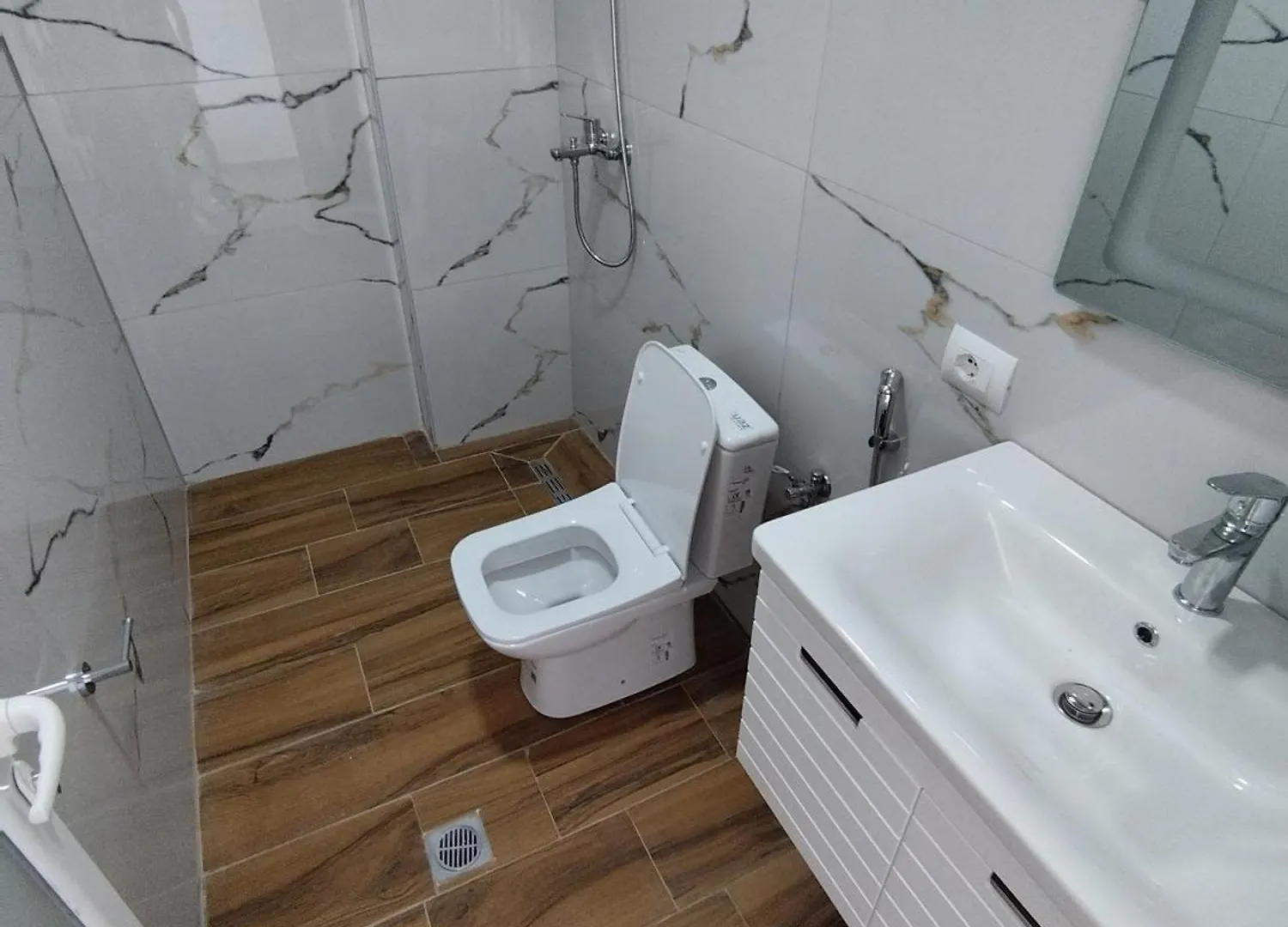 Horizon Hill Apartments Sarande